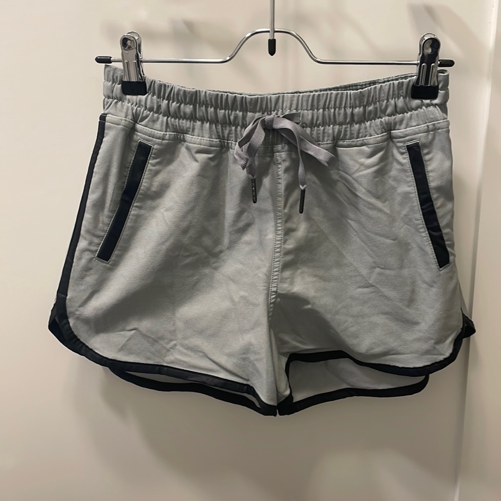 Like new lululemon shorts